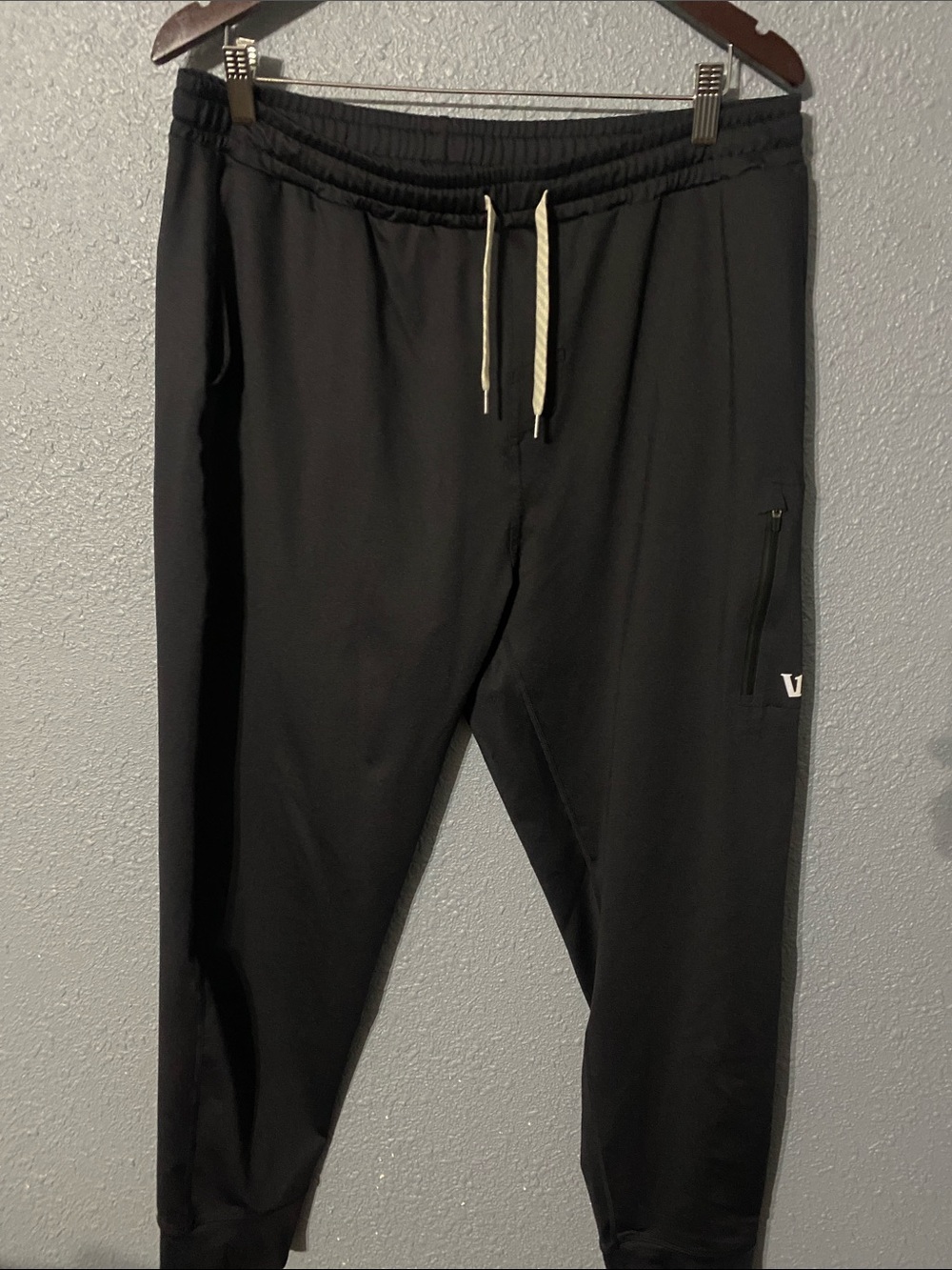Vuori NWOT XL Sundays best jogger